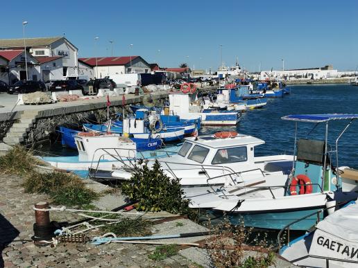 am Hafen von Crotone