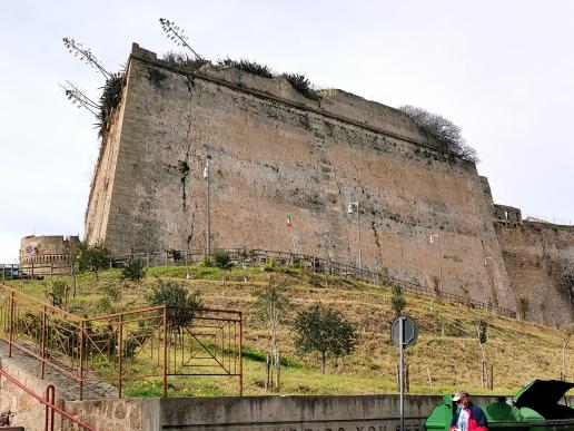 das Kastell Carlo V in Crotone