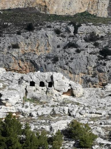 Höhlenwohnungen bei Matera