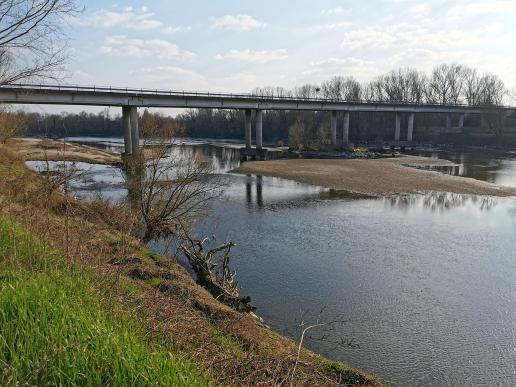 direkt am Fluss Adda