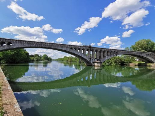  in Pont sur Yonne