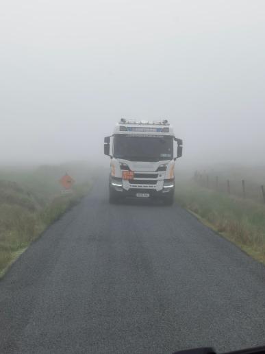 Begegnung im Nebel, wir müssen ein Stück retour fahren