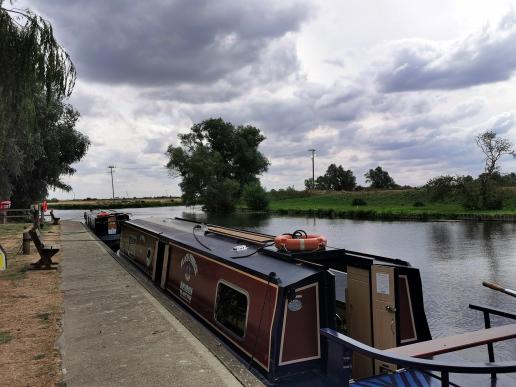 Hausboote am Cam